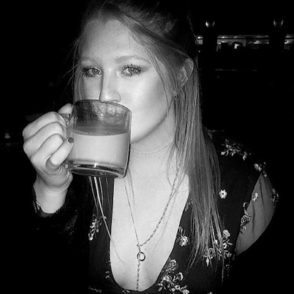Meet your Posher, Desiree